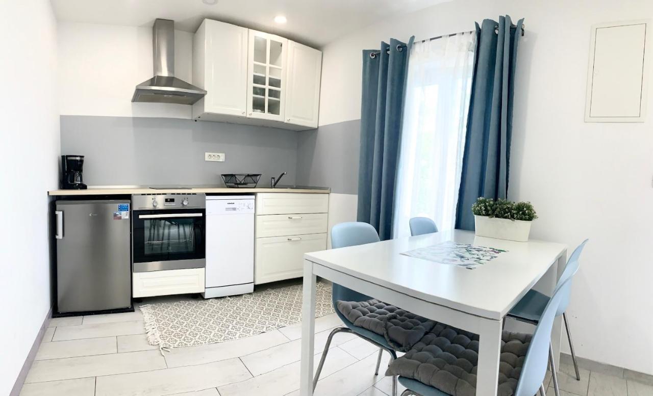 Apartment Ana Sea View Makarska Exterior photo