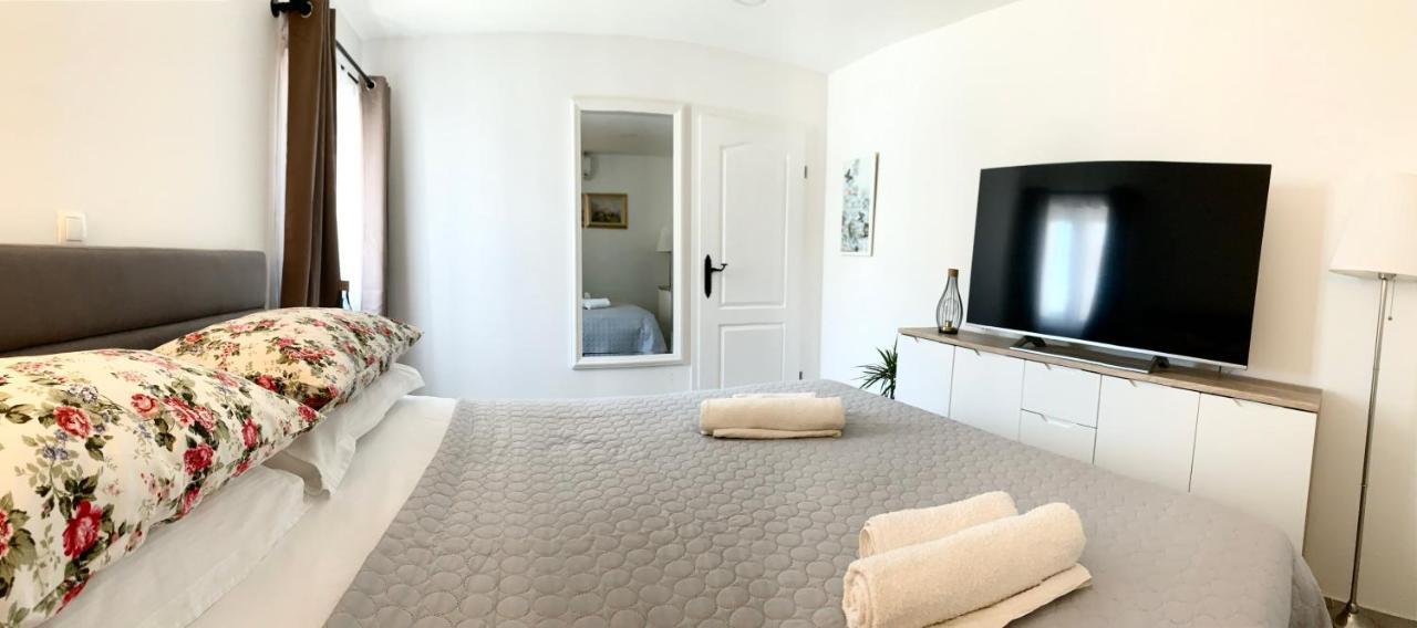 Apartment Ana Sea View Makarska Exterior photo